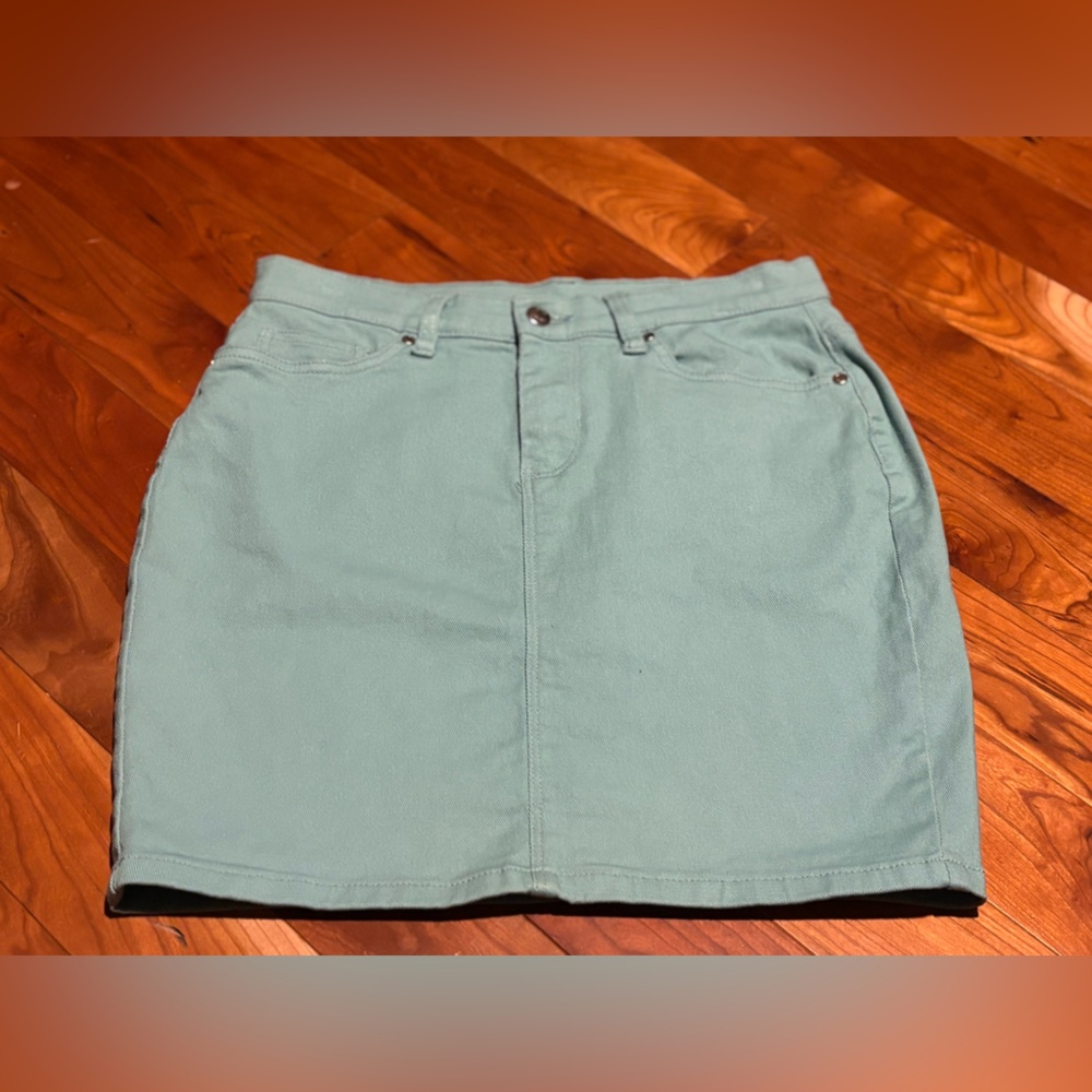 VENUS Light Green Denim Apparel